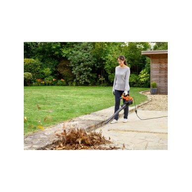 3000 W nugaros kuprinės tipo pūstuvas-siurblys su diržais ir grėbliu, BEBLV301-QS, Black&Decker 2