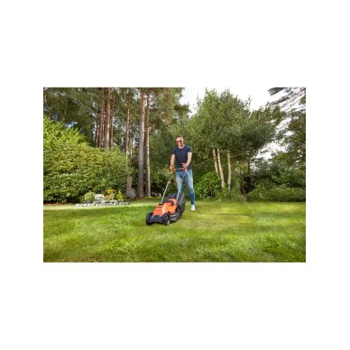 32 cm 1200 W vejapjovė su dviračių rankena, BEMW451BH-QS, Black&Decker 5 32 cm 1200 W vejapjovė su dviračių rankena, BEMW451BH-QS, Black&Decker 5