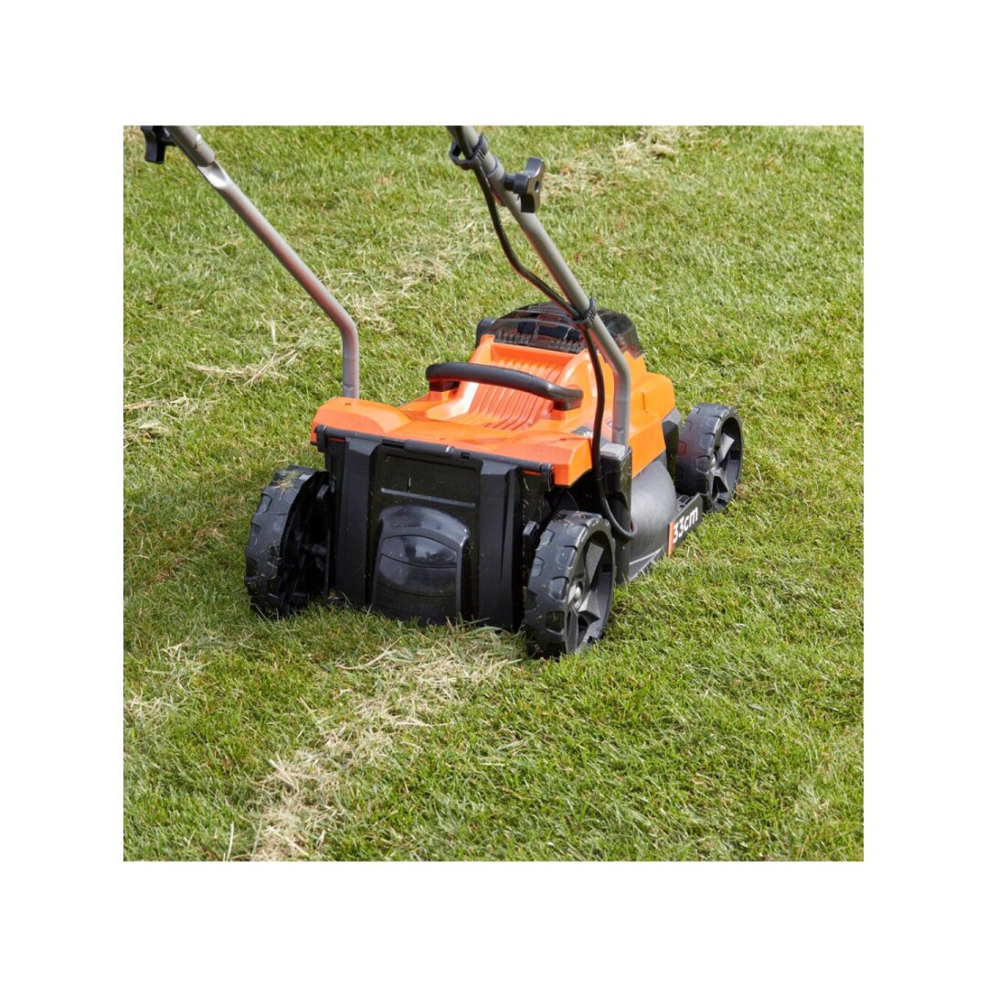 33 cm 2x18 V belaidė vejapjovė 4,0 Ah, BCMW33184L2-QW, 2 X 4 AH, Black&Decker 2