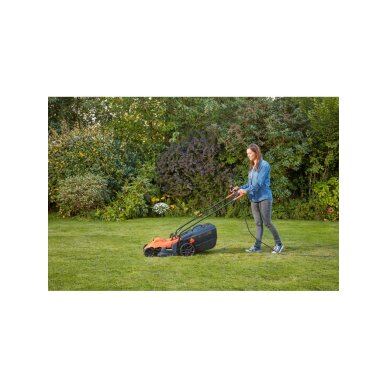 34 cm 1400 W vejapjovė su dviračių rankena, BEMW461BH-QS, Black&Decker 5 34 cm 1400 W vejapjovė su dviračių rankena, BEMW461BH-QS, Black&Decker 5