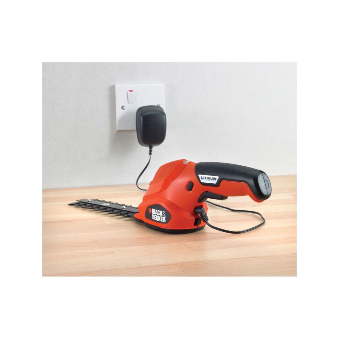 3,6 V kompaktiška krūmapjovė, GSL300-QW, Integruotas Akumuliatorius 1.1 AH, Black&Decker 1