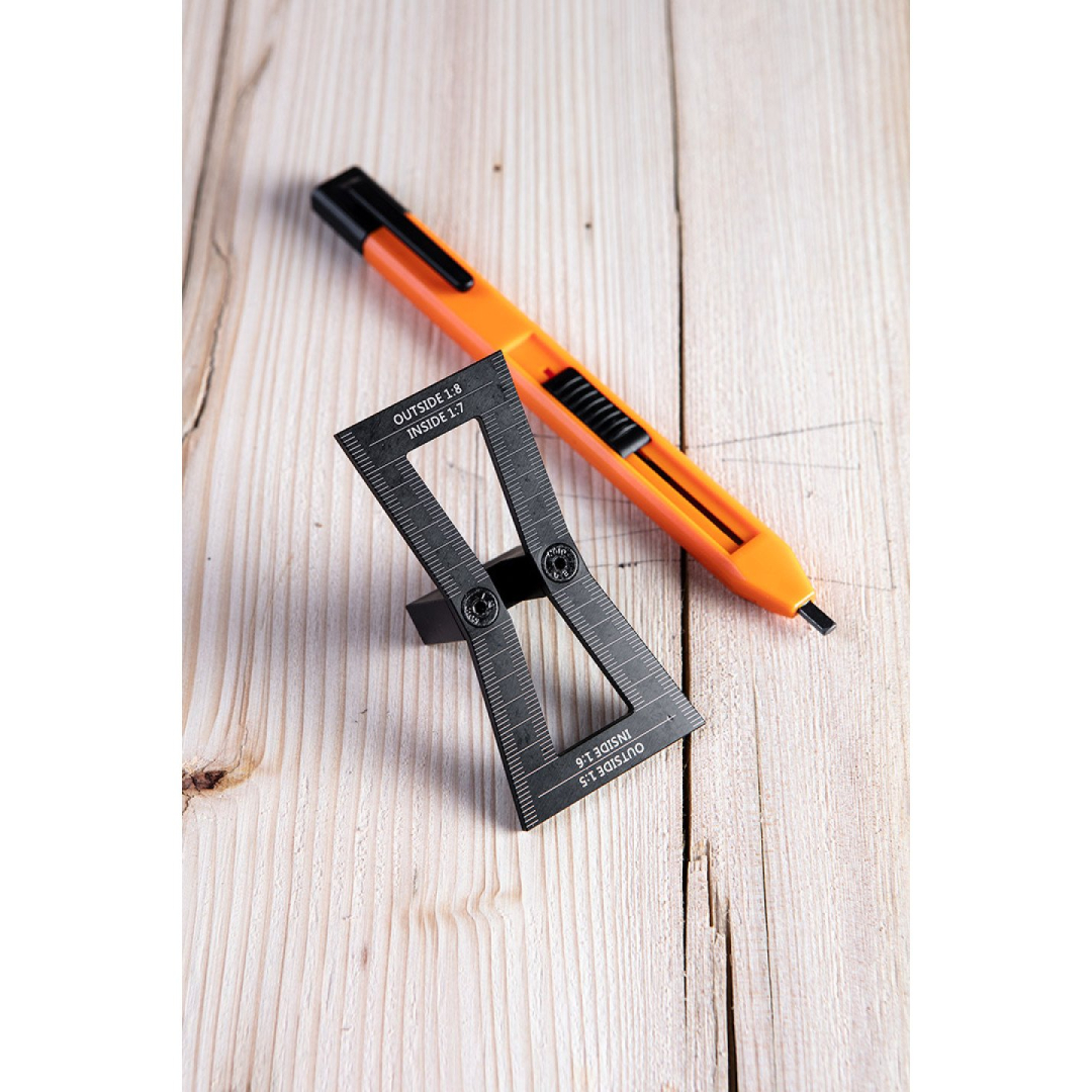 Adjustable angle square 4 Adjustable angle square 4