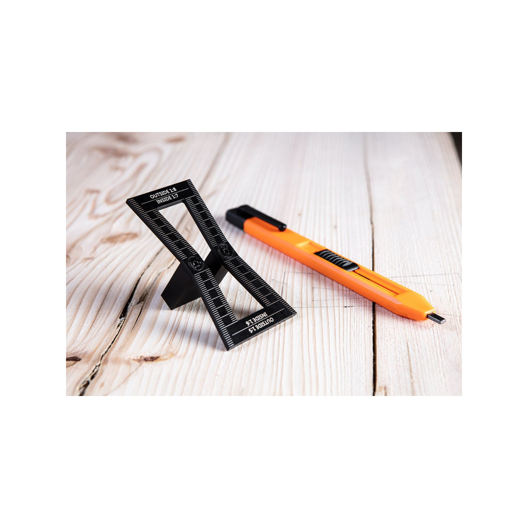 Adjustable angle square 5