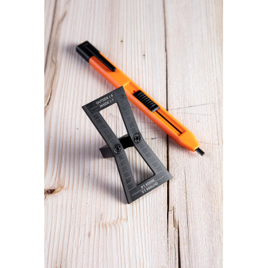 Adjustable angle square 4