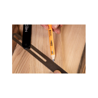 Adjustable angle square 6