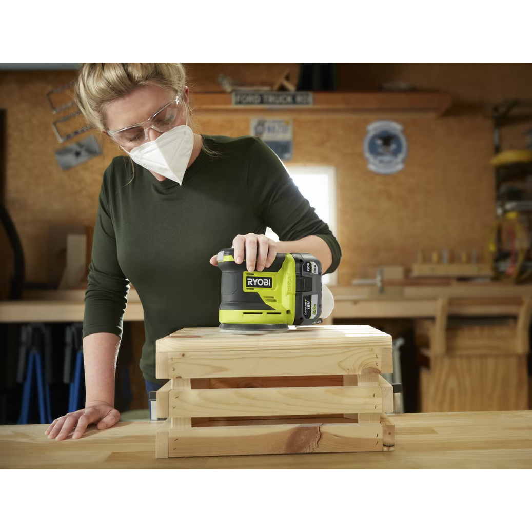 Akumuliatorinis ekscentrinis šlifuoklis Ryobi RROS18-0, 18 V, (be akum. ir krov.) 1 Akumuliatorinis ekscentrinis šlifuoklis Ryobi RROS18-0, 18 V, (be akum. ir krov.) 1