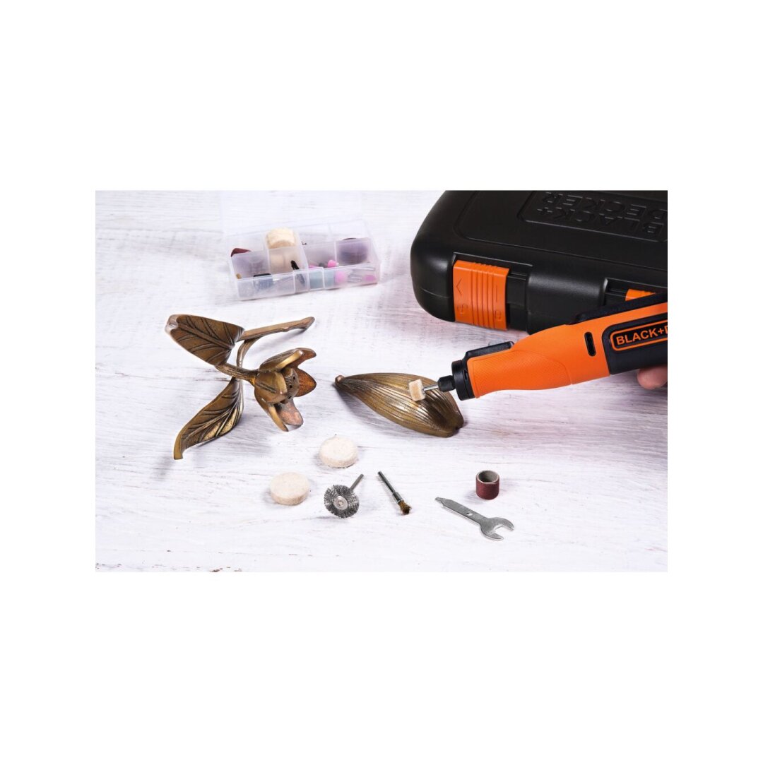 Akumuliatorinis Rankinis frezeris, 7.2V BCRT8IK-XJ, Integruotas Akumuliatorius 1,5 AH, Black&Decker 2