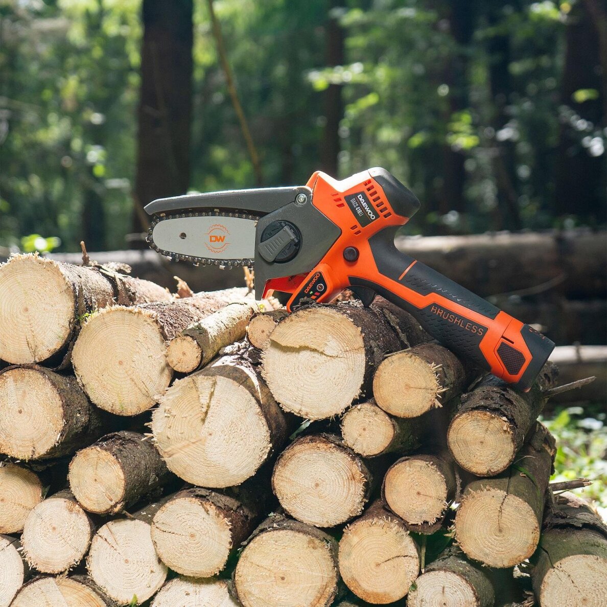 Akumuliatorinis grandininis pjūklas DAEWOO DACS 416Li SET, 16V, 2.5Ah 2