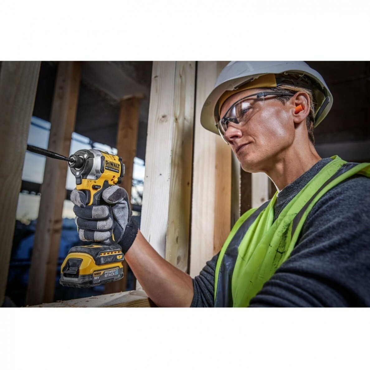 Akumuliatorinis smūginis atsuktuvas DeWalt DCF850E1T-QW, 18V, 1x1.7Ah PowerStack 3 Akumuliatorinis smūginis atsuktuvas DeWalt DCF850E1T-QW, 18V, 1x1.7Ah PowerStack 3