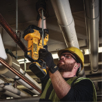 Akumuliatorinės žirklės strypams kirpti DeWalt DCS350N-XJ, 18 V, (be akum. ir krov.)