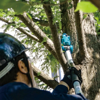 Akumuliatorinė LXT ® aukštapjovė Makita DUA200Z, 18V 17 Akumuliatorinė LXT ® aukštapjovė Makita DUA200Z, 18V 17