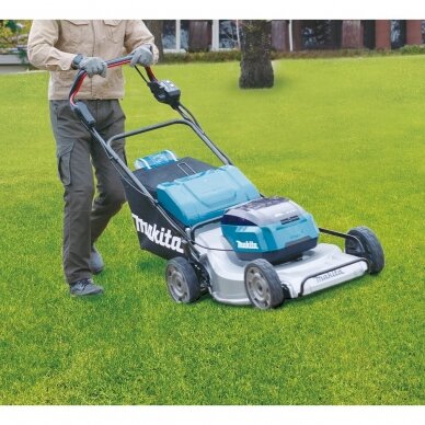 Akumuliatorinė savaeigė vejapjovė Makita DLM533PG4, 36 V, 4x6,0 Ah 13 Akumuliatorinė savaeigė vejapjovė Makita DLM533PG4, 36 V, 4x6,0 Ah 13