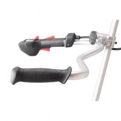 Akumuliatorinė žoliapjovė / trimeris Makita UR013GZ05, 40 V, (be akum. ir krov.) + DOVANA BL4040 9 Akumuliatorinė žoliapjovė / trimeris Makita UR013GZ05, 40 V, (be akum. ir krov.) + DOVANA BL4040 9