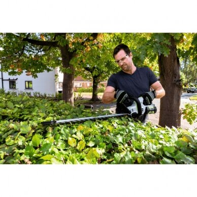 Akumuliatorinės gyvatvorių žirklės EGO Power+ HT2410E 61cm 4 Akumuliatorinės gyvatvorių žirklės EGO Power+ HT2410E 61cm 4