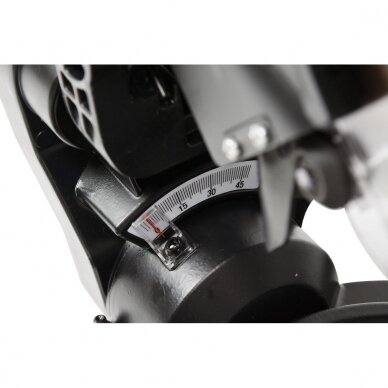 Akumuliatorinės medžio pjovimo staklės Yato YT-82817, 185 mm, 18V 5 Akumuliatorinės medžio pjovimo staklės Yato YT-82817, 185 mm, 18V 5