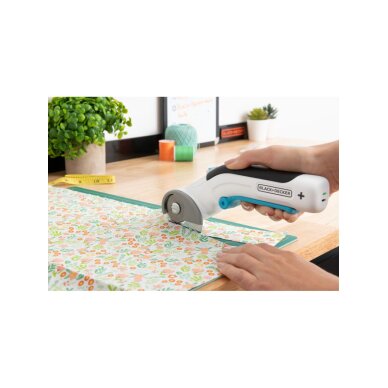 Akumuliatorinės universalios žirklės, 3.6V BCRC115-XJ, Integruotas Akumuliatorius 1,5 AH, Black&Decker 5