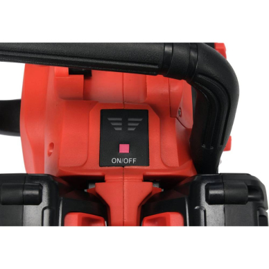 Akumuliatorinis grandininis pjūklas | 16" | 2 baterijos 36V=2 X 18V | 2 x 4,0AH (YT-828131) 2 Akumuliatorinis grandininis pjūklas | 16" | 2 baterijos 36V=2 X 18V | 2 x 4,0AH (YT-828131) 2