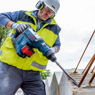 Akumuliatorinis perforatorius Bosch GBH 18V-45 C, 18 V, (be akum. ir krov.) 1 Akumuliatorinis perforatorius Bosch GBH 18V-45 C, 18 V, (be akum. ir krov.) 1