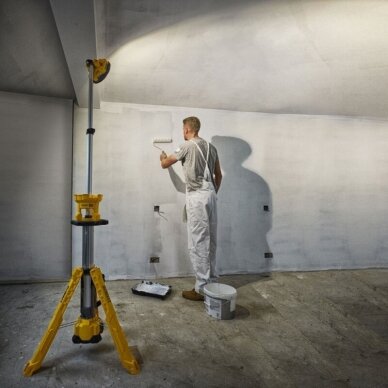 Akumuliatorinis prožektorius su trikoju stovu DeWalt DCL079-XJ, 18 V, (be akum. ir krov.) 4 Akumuliatorinis prožektorius su trikoju stovu DeWalt DCL079-XJ, 18 V, (be akum. ir krov.) 4