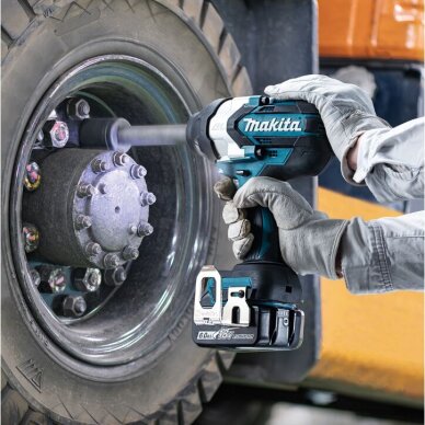 Akumuliatorinis smūginis veržliasukis MAKITA DTW1005, 3/4", 18V, 1360 Nm (be akum. ir krov.) 2