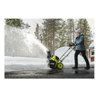 Akumuliatorinis sniego valytuvas Ryobi RY18STX45A-0, 18V ONE+ (be akum. ir krov.) 2 Akumuliatorinis sniego valytuvas Ryobi RY18STX45A-0, 18V ONE+ (be akum. ir krov.) 2