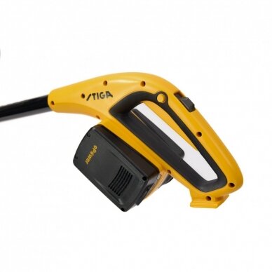 Akumuliatorinis trimeris-žoliapjovė STIGA GT 300E KIT, 2x20 V, 2.0 Ah 2 Akumuliatorinis trimeris-žoliapjovė STIGA GT 300E KIT, 2x20 V, 2.0 Ah 2