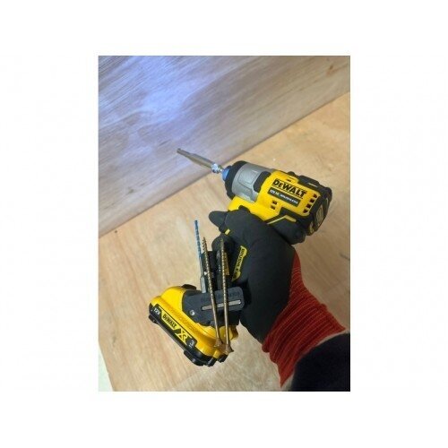 Magnetinių antgalių laikiklis StealthMounts BH-DW-4590-BLK, skirtas "Dewalt XR" ir "Flexvolt" įrankiams 1 Magnetinių antgalių laikiklis StealthMounts BH-DW-4590-BLK, skirtas "Dewalt XR" ir "Flexvolt" įrankiams 1