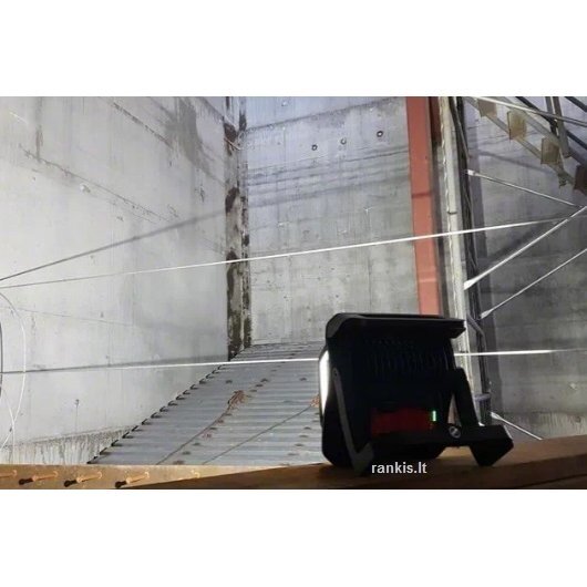 Akumuliatorinis prožektorius Bosch GLI 18V-4000 C, 4000 lm 2 Akumuliatorinis prožektorius Bosch GLI 18V-4000 C, 4000 lm 2