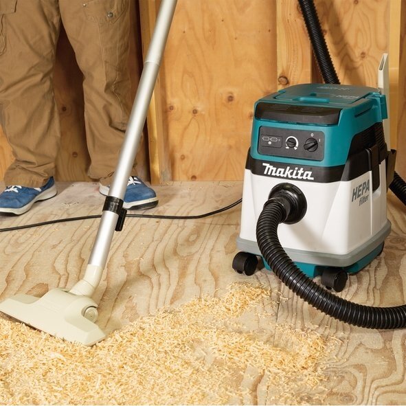 Akumuliatorinis dulkių siurblys Makita DVC151LZ, 2x18V Li-Ion 1 Akumuliatorinis dulkių siurblys Makita DVC151LZ, 2x18V Li-Ion 1
