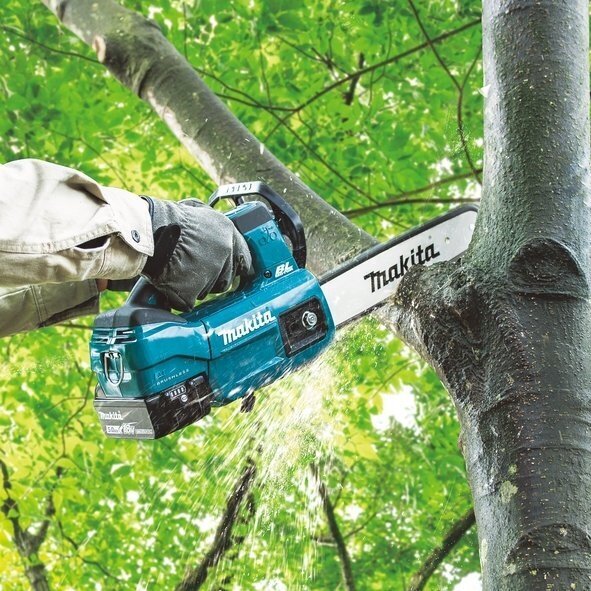 Akumuliatorinis grandininis pjūklas Makita DUC254Z (3 metų garantija) 17 Akumuliatorinis grandininis pjūklas Makita DUC254Z (3 metų garantija) 17