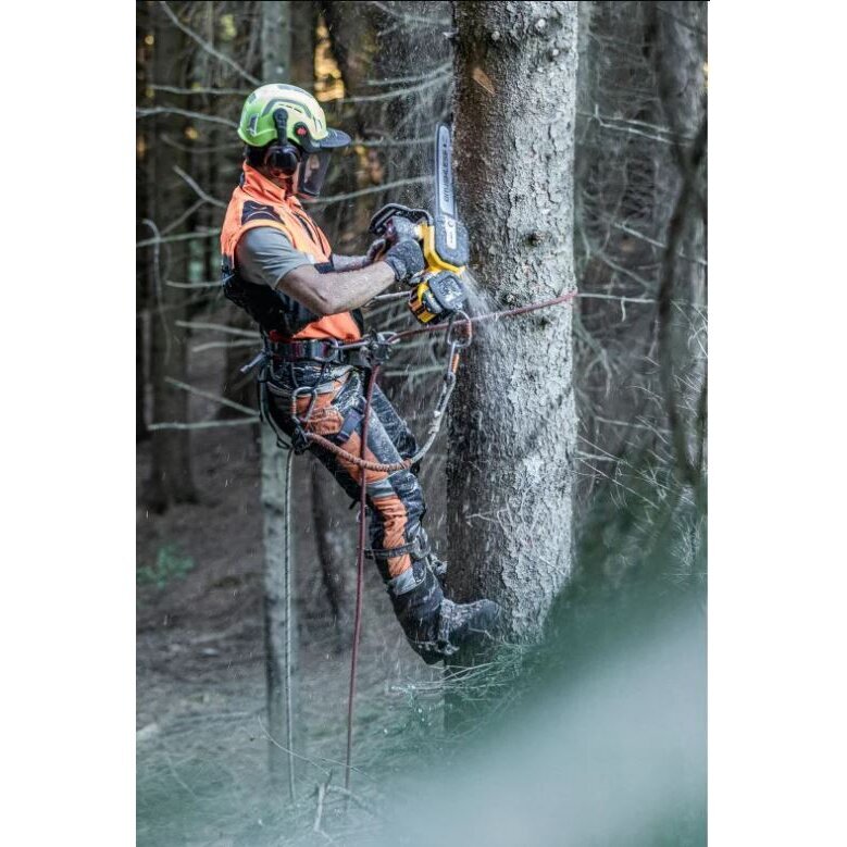 Akumuliatorinis grandininis pjūklas DeWalt DCMCST635N, 35cm, 54V (be akum. ir krov.) 4 Akumuliatorinis grandininis pjūklas DeWalt DCMCST635N, 35cm, 54V (be akum. ir krov.) 4