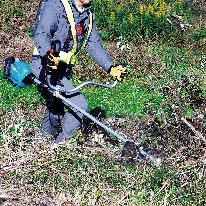 Akumuliatorinė žoliapjovė / trimeris Makita UR013GZ05, 40 V, (be akum. ir krov.) 11 Akumuliatorinė žoliapjovė / trimeris Makita UR013GZ05, 40 V, (be akum. ir krov.) 11