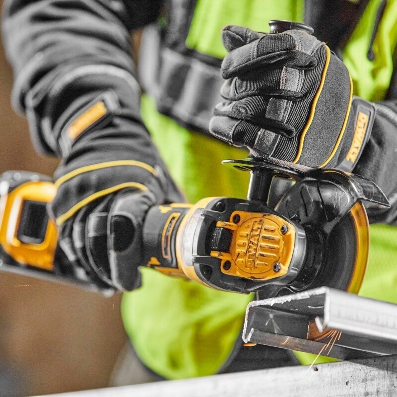 Akumuliatorinio kampinis šlifuoklis DCG409NT-XJ FLEXVOLT (DCG409N+ lagaminas) 3 Akumuliatorinio kampinis šlifuoklis DCG409NT-XJ FLEXVOLT (DCG409N+ lagaminas) 3