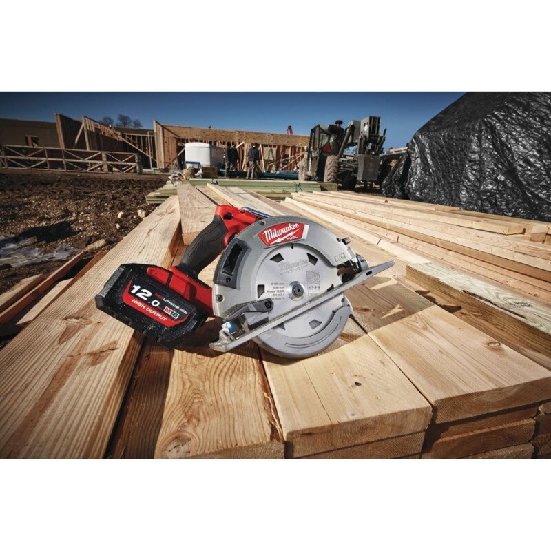 Akumuliatorinis diskinis pjūklas MILWAUKEE M18 FCS66-0 3 Akumuliatorinis diskinis pjūklas MILWAUKEE M18 FCS66-0 3