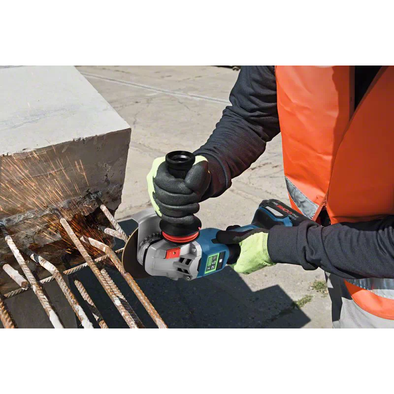 Akumuliatorinis kampinis šlifuoklis Bosch GWS 18V-15 SC, 18 V, (be akum. ir krov.) 1 Akumuliatorinis kampinis šlifuoklis Bosch GWS 18V-15 SC, 18 V, (be akum. ir krov.) 1