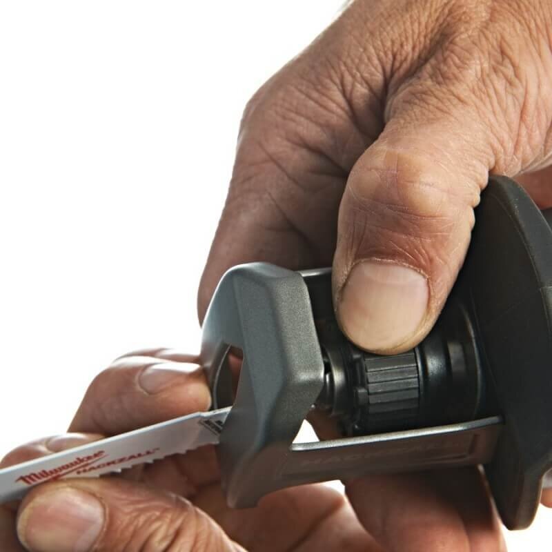 Akumuliatorinis tiesinis pjūklas MILWAUKEE M12 CHZ-0 1 Akumuliatorinis tiesinis pjūklas MILWAUKEE M12 CHZ-0 1