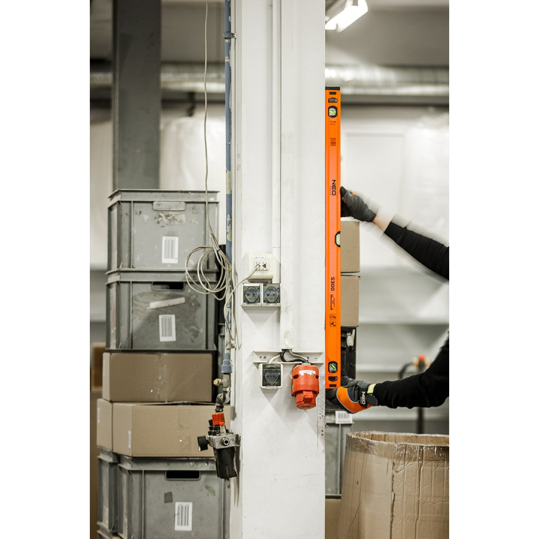 Aliuminis gulsčiukas S 300, 3akutės, 100 cm 3 Aliuminis gulsčiukas S 300, 3akutės, 100 cm 3