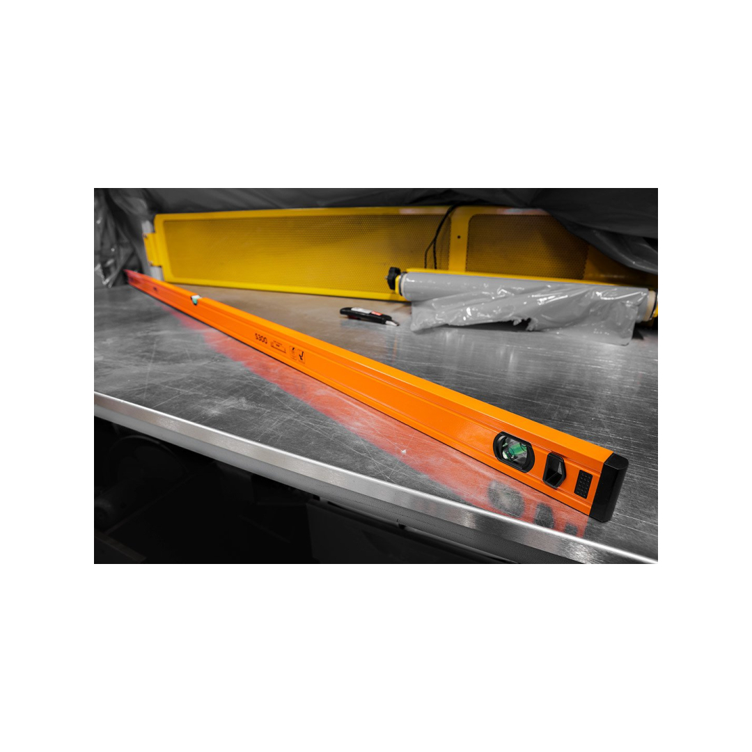 Aliuminis gulsčiukas S 300, 3akutės, 180 cm 1 Aliuminis gulsčiukas S 300, 3akutės, 180 cm 1