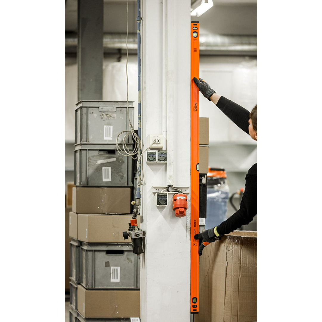 Aliuminis gulsčiukas S 300, 3akutės, 180 cm 3