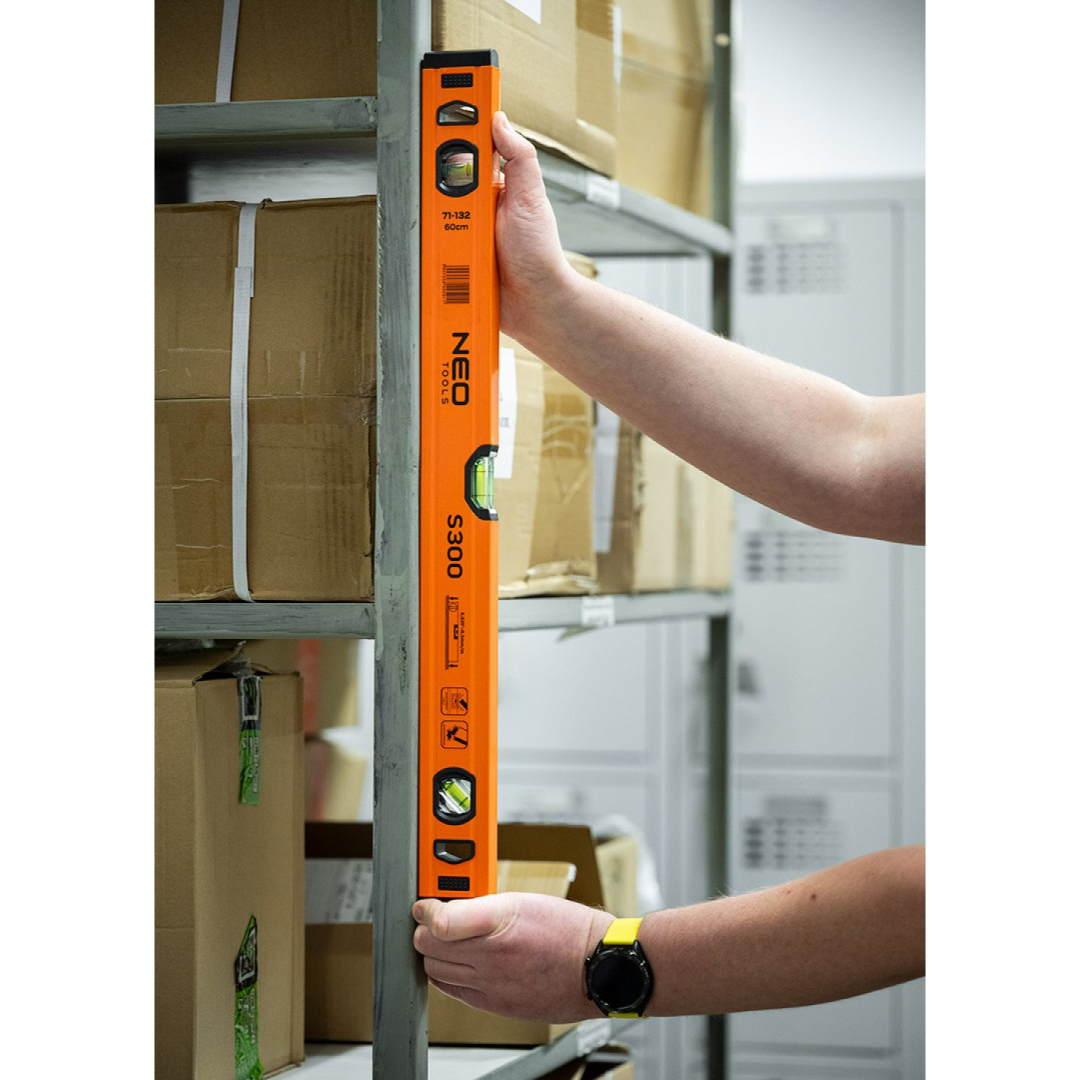 Aliuminis gulsčiukas S 300, 3akutės, 60 cm 1 Aliuminis gulsčiukas S 300, 3akutės, 60 cm 1