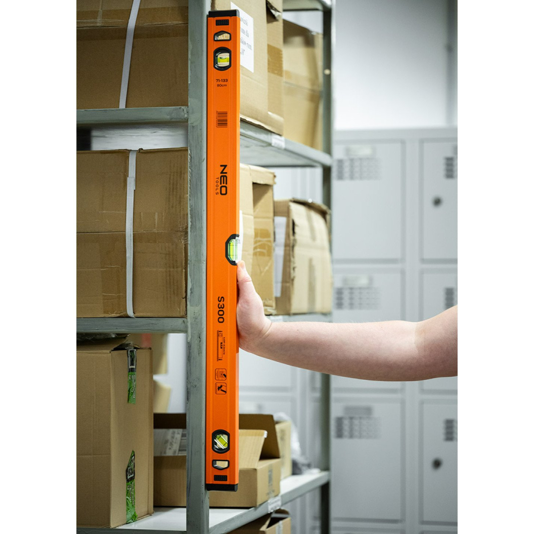 Aliuminis gulsčiukas S 300, 3akutės, 80 cm 1 Aliuminis gulsčiukas S 300, 3akutės, 80 cm 1