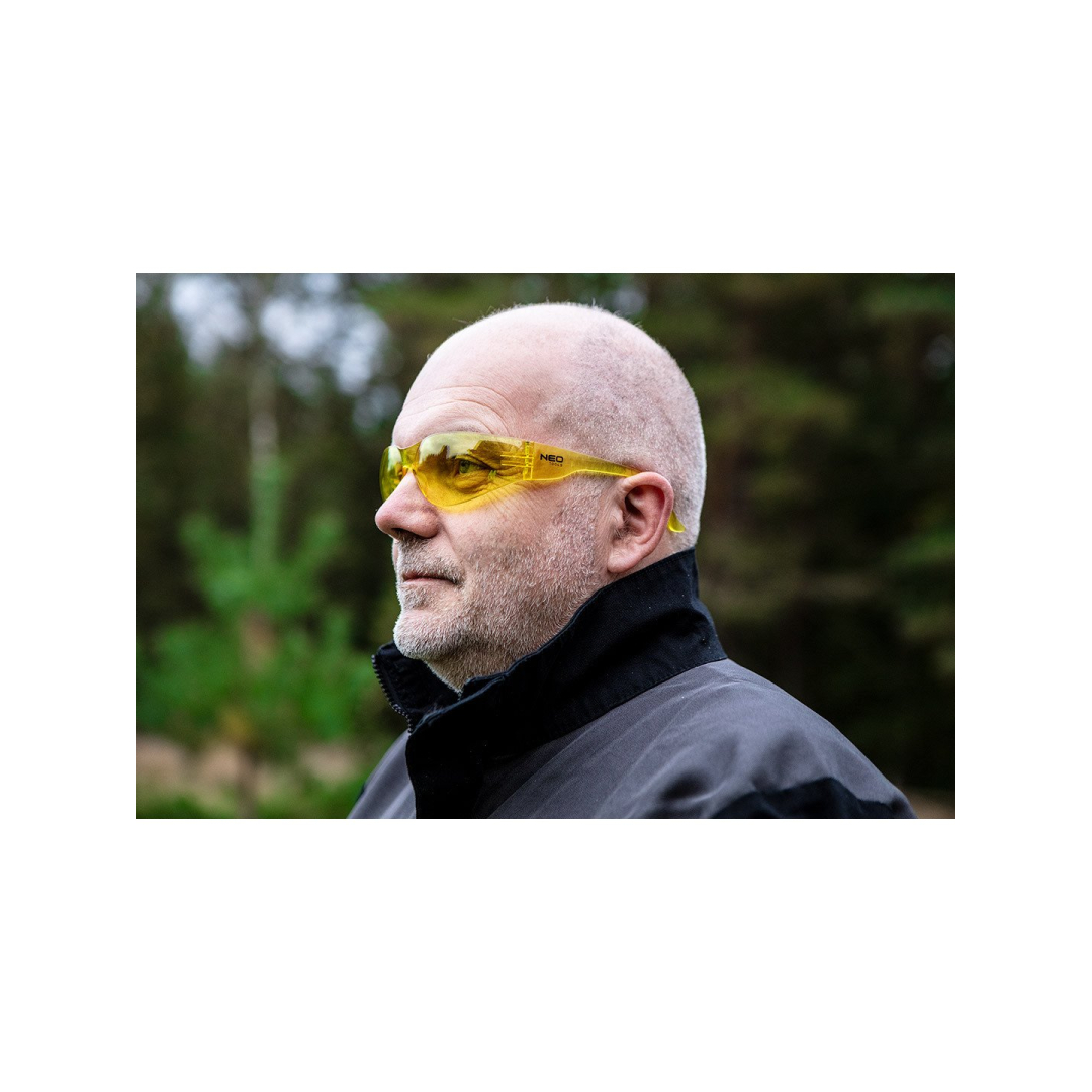 Apsauginiai akiniai, geltonos linzės , atsparumo klasė F 1 Apsauginiai akiniai, geltonos linzės , atsparumo klasė F 1