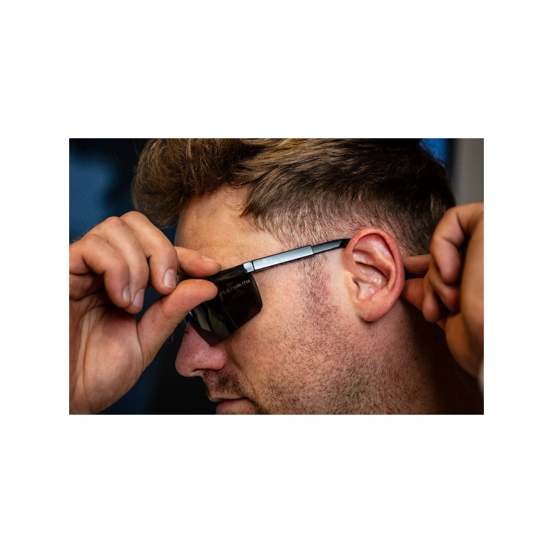 Apsauginiai akiniai, tamsūs lęšiai, reguliuojami užrašai 2 Apsauginiai akiniai, tamsūs lęšiai, reguliuojami užrašai 2