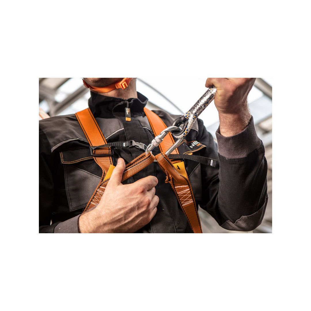 Aptvaro rinkinys su amortizatoriumi 3 Aptvaro rinkinys su amortizatoriumi 3