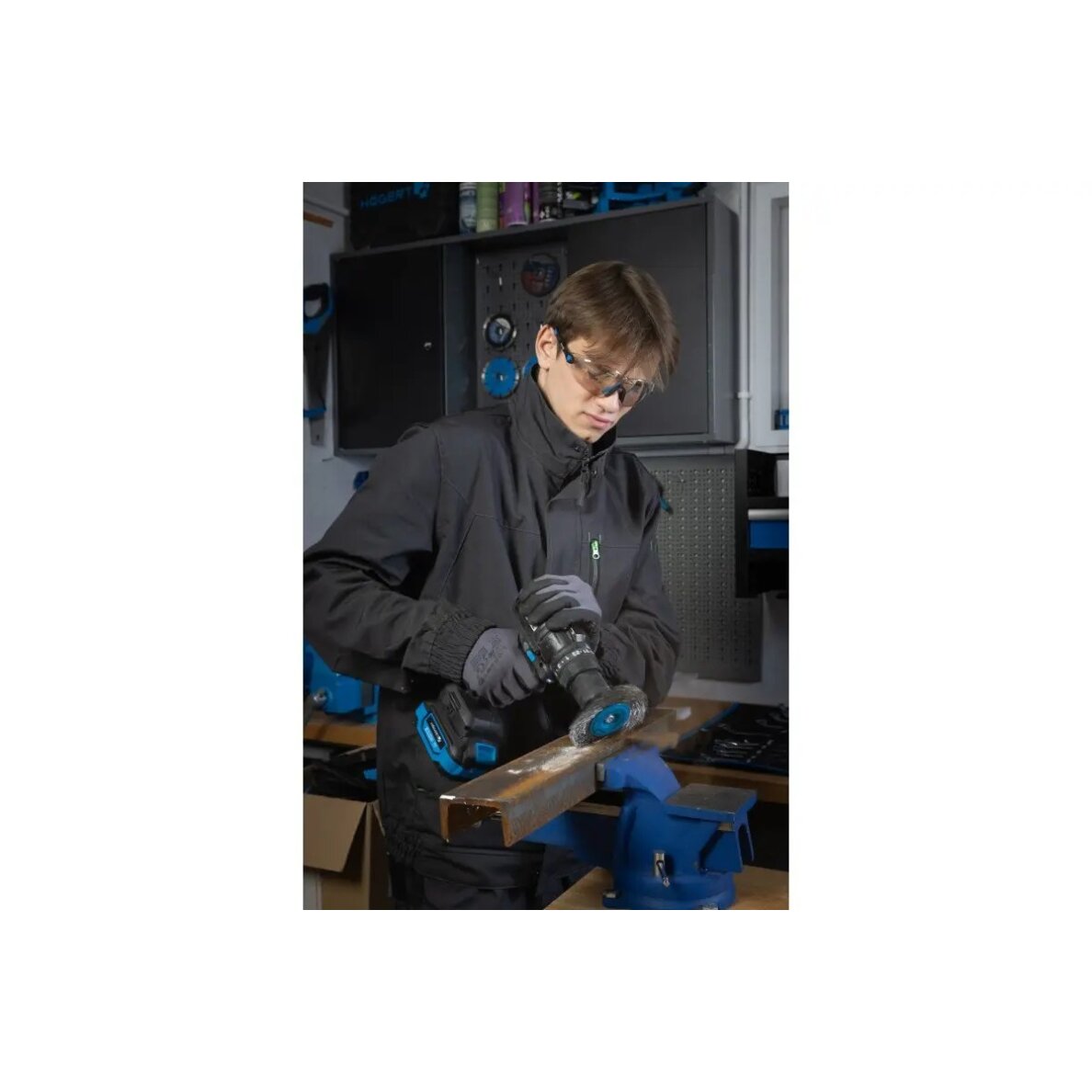 Apsauginiai akiniai (3D ZIRLAU) 2 Apsauginiai akiniai (3D ZIRLAU) 2