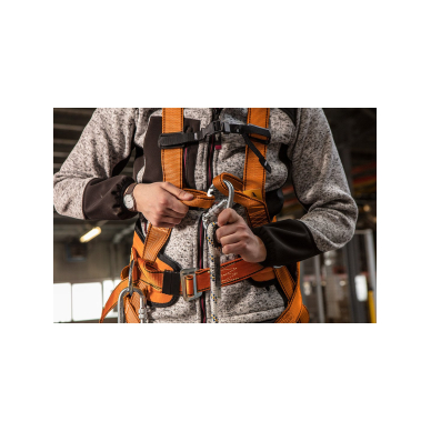 Apsaugos rinkinys su juosmens diržu ir amortizatoriumi 4 Apsaugos rinkinys su juosmens diržu ir amortizatoriumi 4