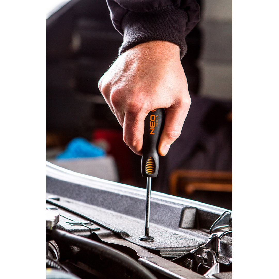 Atsuktuvas kryžminis Pozidriv PZ2x200 mm., Neo 1 Atsuktuvas kryžminis Pozidriv PZ2x200 mm., Neo 1