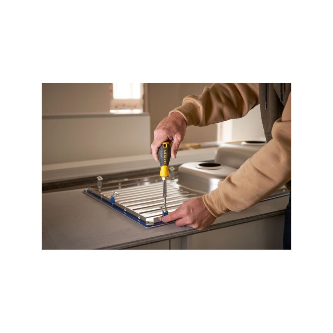 Atsuktuvas su antgaliais 6 Atsuktuvas su antgaliais 6