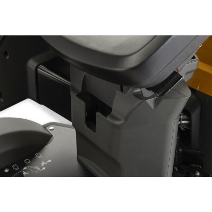 Benzininis vejos traktorius STIGA Park 900 WX, 13,7 kW 3 Benzininis vejos traktorius STIGA Park 900 WX, 13,7 kW 3