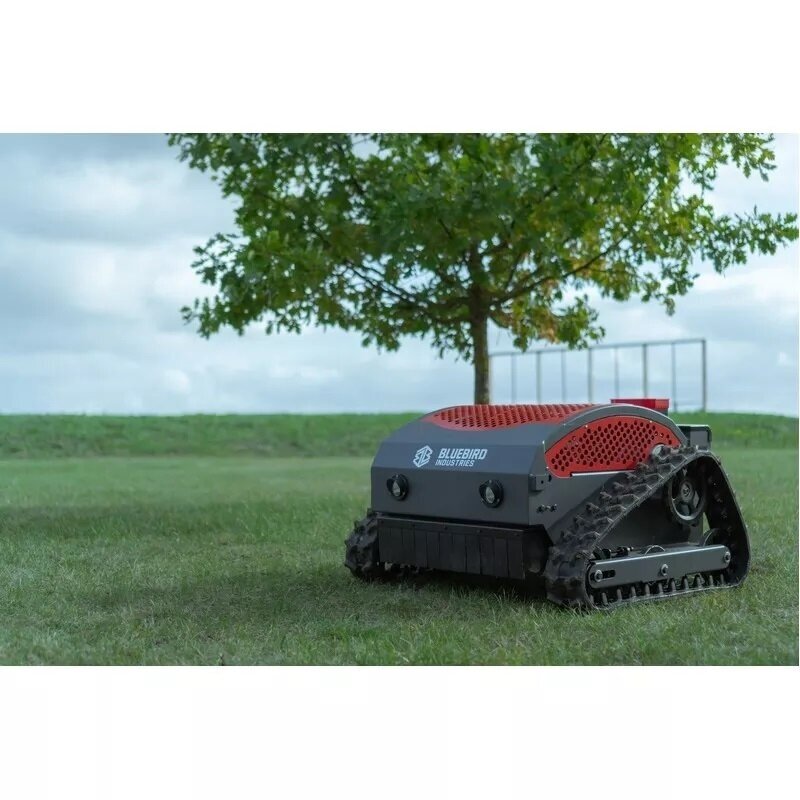 Nuotoliu valdoma žoliapjovė Blue Bird FM 23-53 1 Nuotoliu valdoma žoliapjovė Blue Bird FM 23-53 1